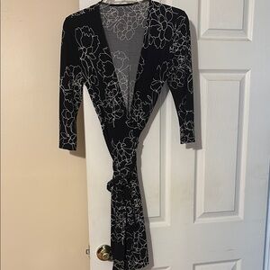 Vince Camuto Black and White Floral Wrap Dress